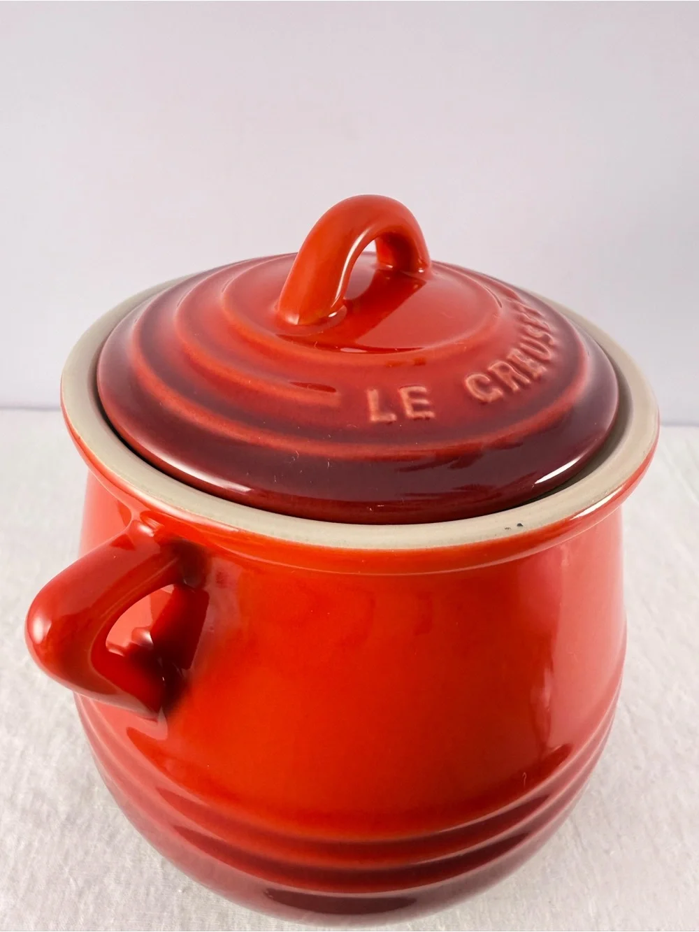 Le Creuset Red Ombré/Cerise Stoneware Mini Bean Pot with Lid